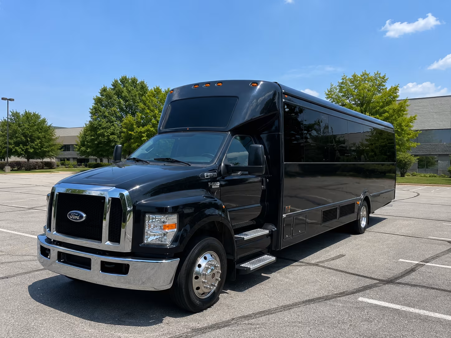 25 Passenger Party Bus Exterior