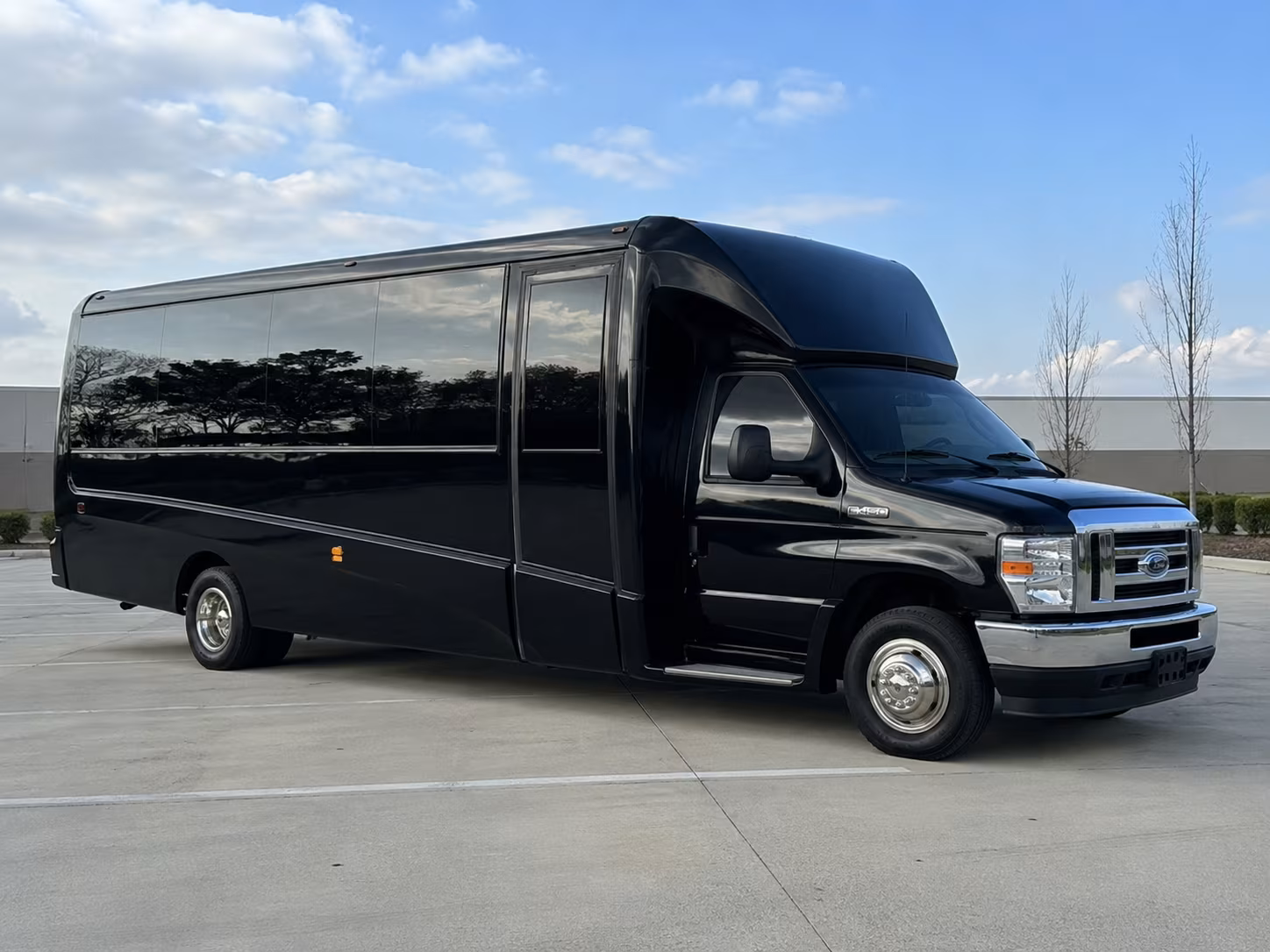 Tigard Wedding Transportation & Shuttle Service